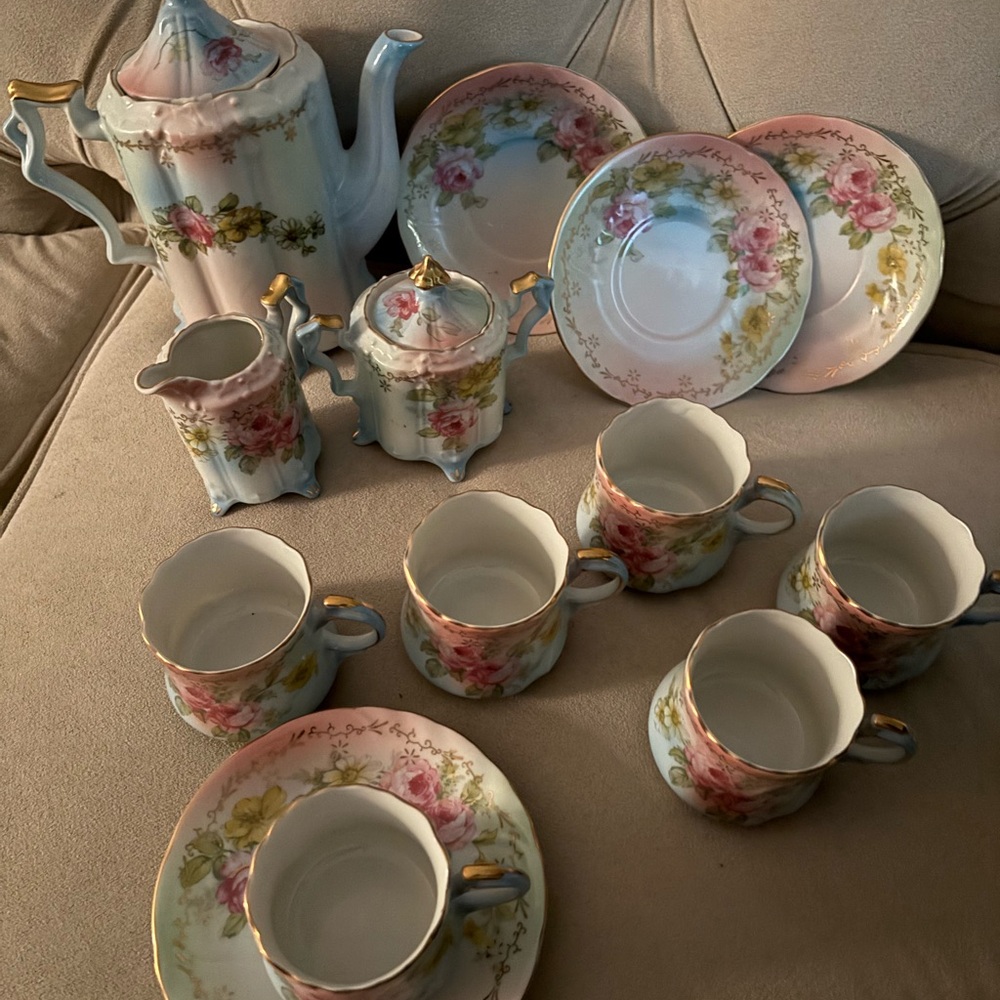 Pink and Gold Floral Dinnerware Set